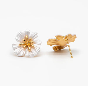 Flower Stud Earrings (White + Gold)
