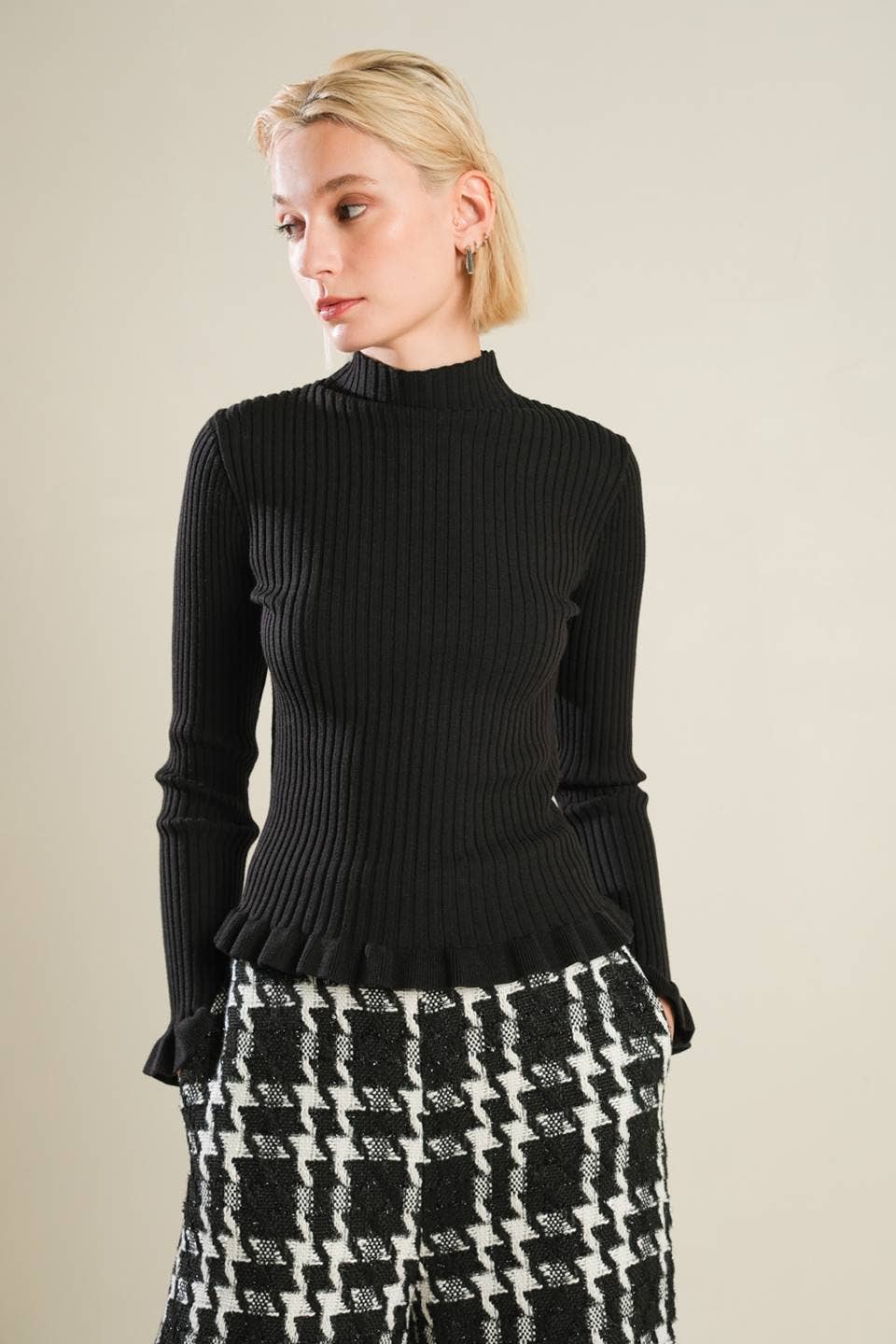 Ribbed Sweater - Black