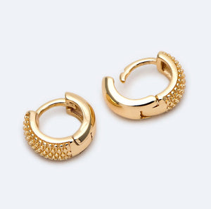 Huggie Earrings (Gold Textured)