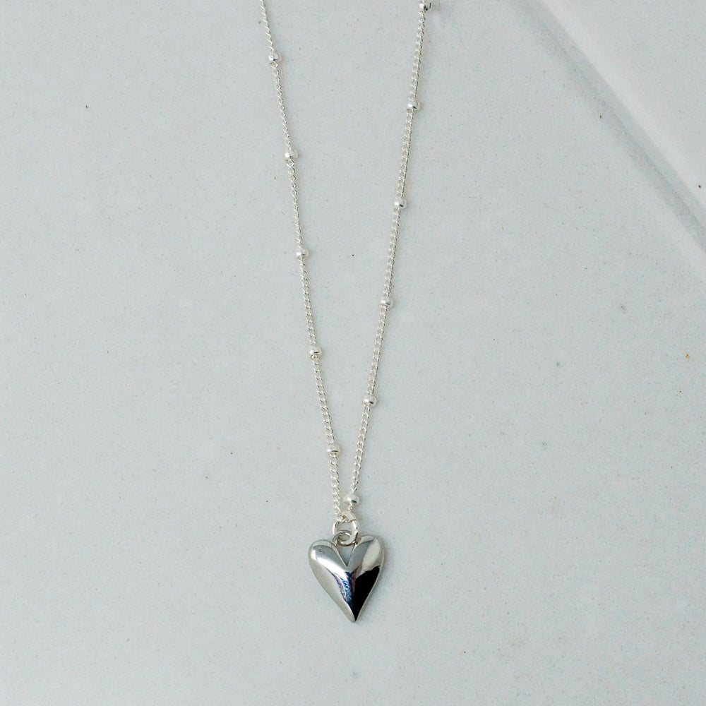 Heart Pendant Necklace (Silver)