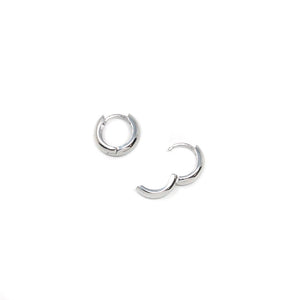 Huggie Earrings (Silver)